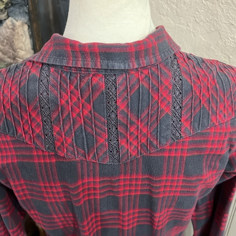 Hurley Red and Black Plaid Shirt - Picture 4 of 5